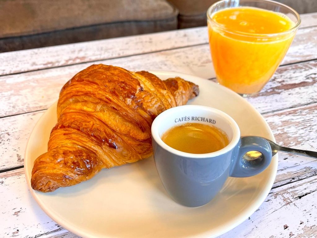 Petit déjeuner louviers